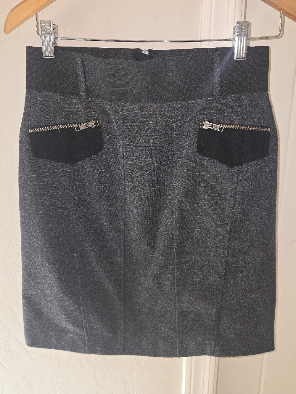 Simply Vera Vera Wang Charcoal Pencil Skirt with Zip Pocket Accents Size: XS